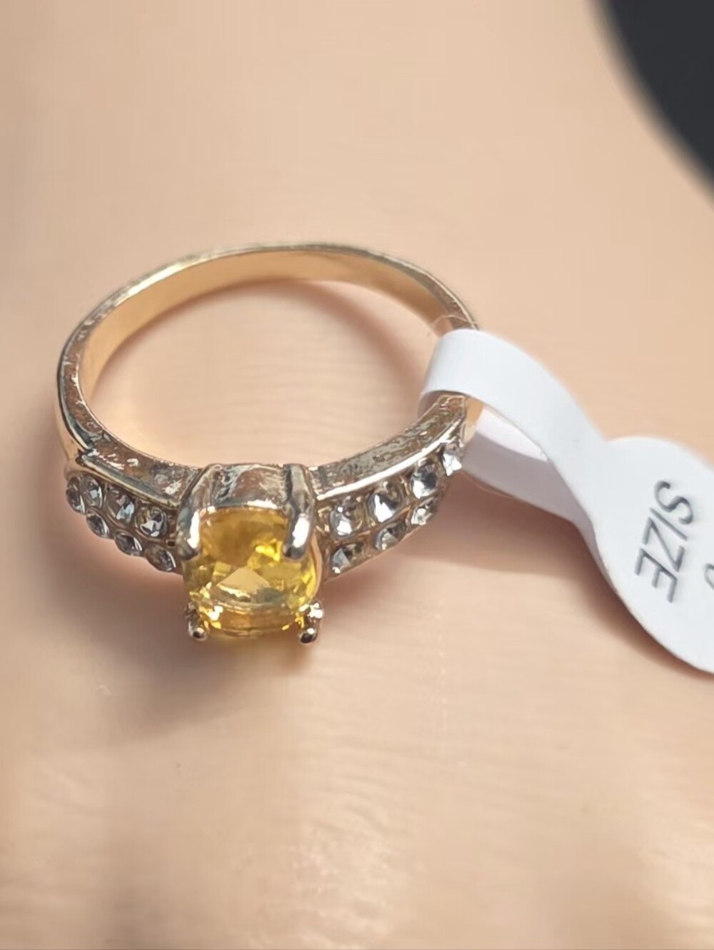 Swarovski Yellow Crystal Ring Size 9 Gold Tone Cocktail Ring